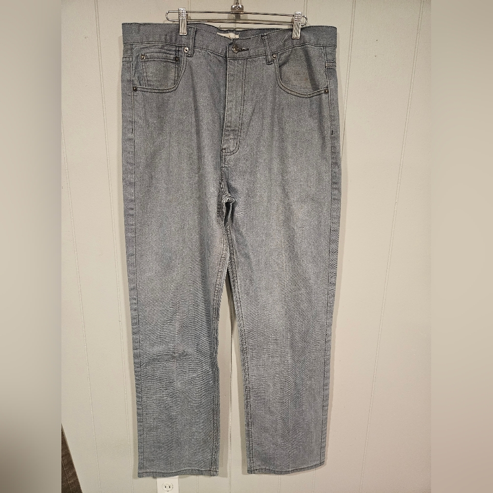 Member’s Property Mens Light Blue Jeans 38x34 (Measure 36x33) Straight Leg SPOTS